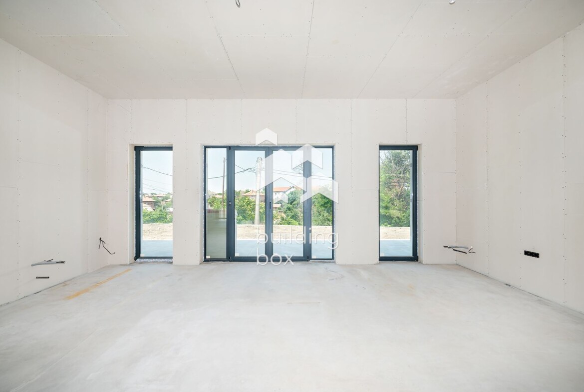 Къща на 12 км от гр. Пловдив - с. Чешнегирово - 0