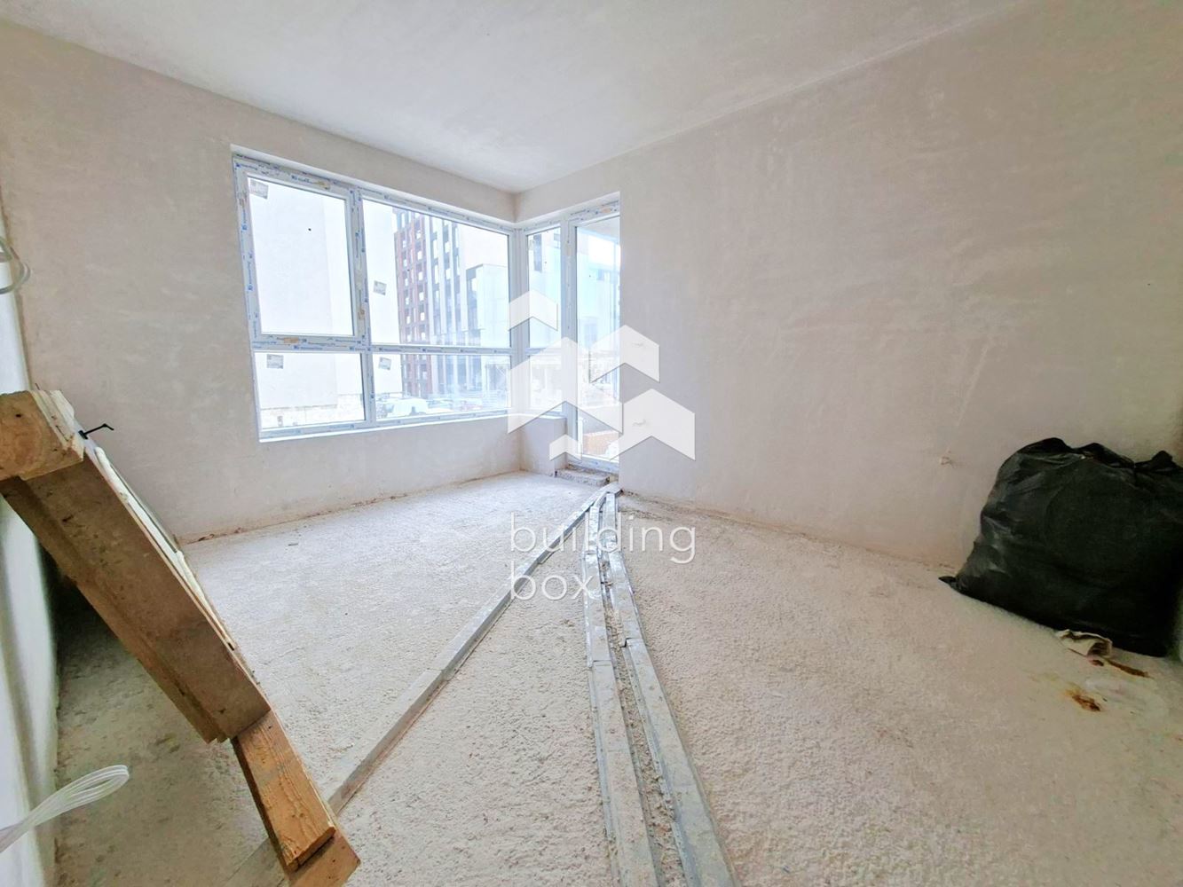 Тристаен апартамент в новострояща се сграда в кв.Изгрев - 0